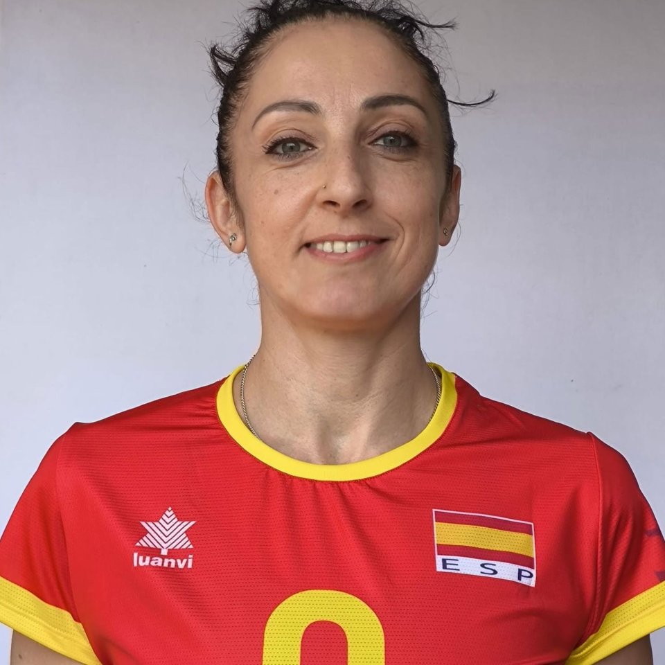 加拿大女排, 着他丰富的 加拿大女排, 着他丰富的