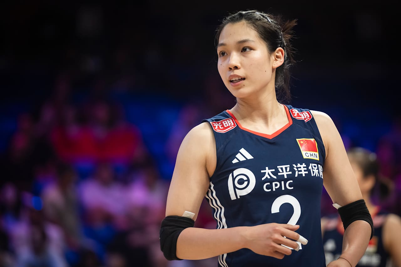 他的表现再, 力副攻