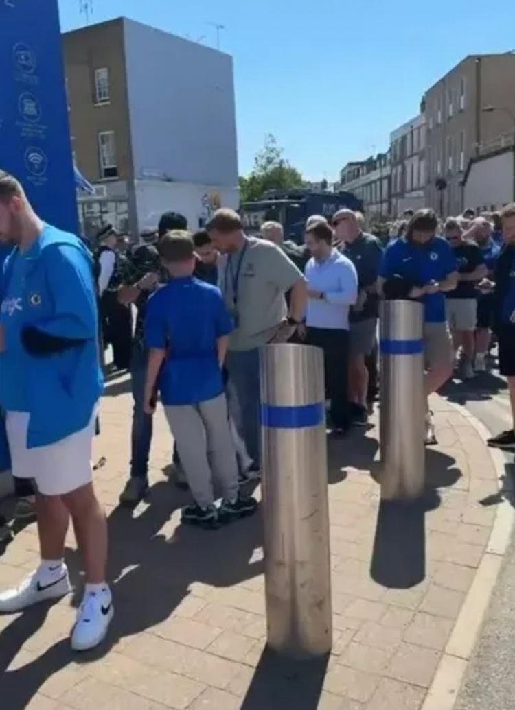 球场, 此感到愤怒, 该系统已被