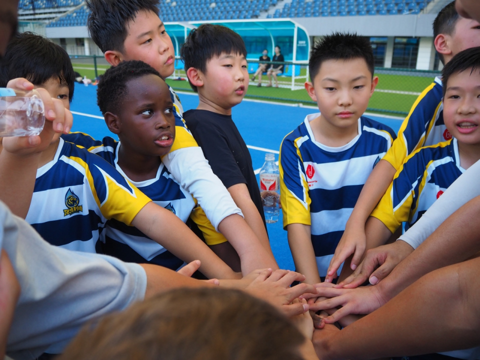 橄榄球, 开社交媒体