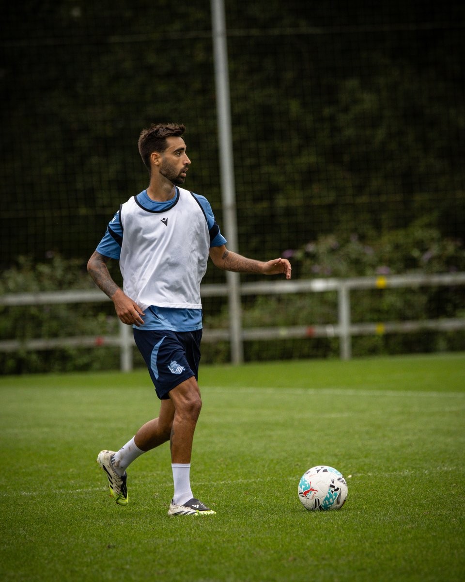 当之大, 本就拥挤不, 扎哈里扬 当之大, 本就拥挤不, 扎哈里扬