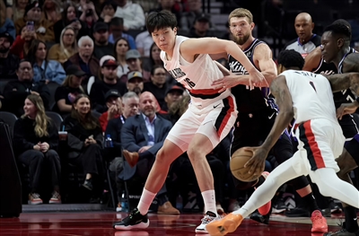 首场比赛, amp, alt 首场比赛, amp, alt